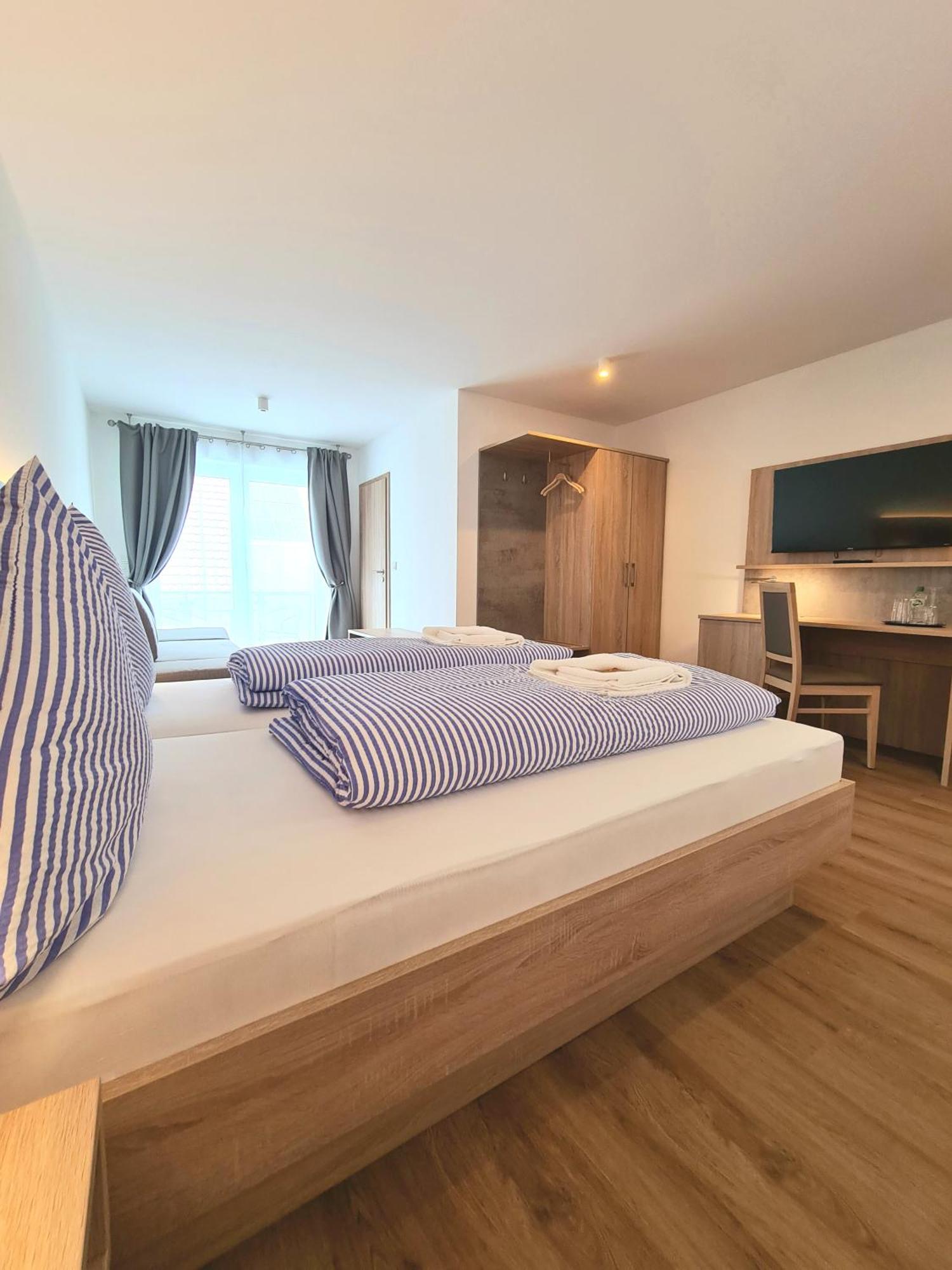 Hotel Pension Nordzeit Norddeich Kültér fotó
