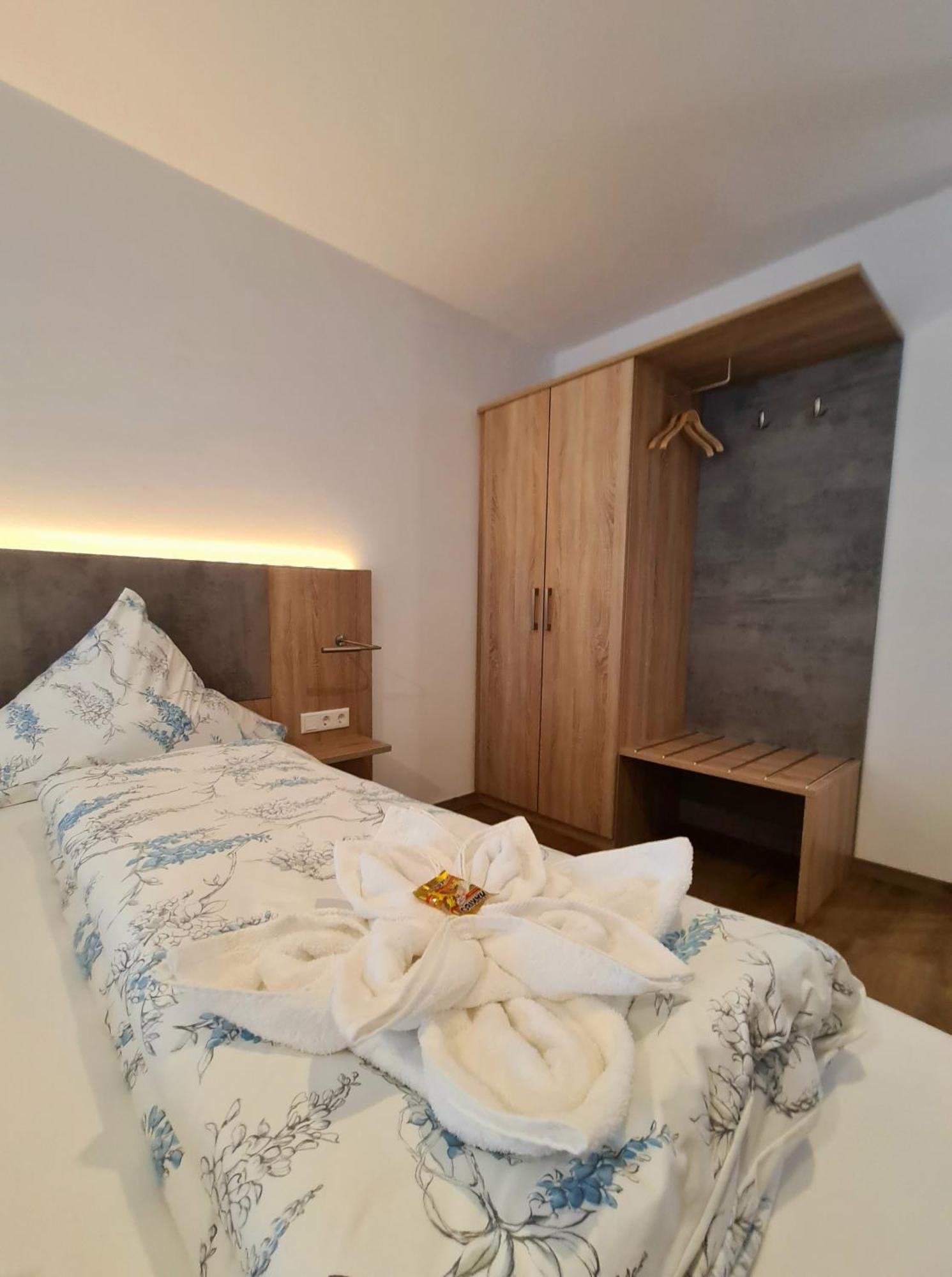 Hotel Pension Nordzeit Norddeich Kültér fotó